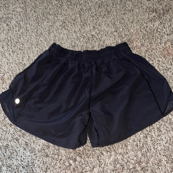 black hotty hot lululemon shorts - Picture 2 of 5
